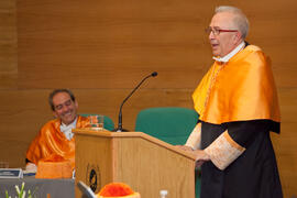 Investidura como Doctor "Honoris Causa" de D. José Manuel González Páramo por la Universidad de Málaga. Rectorado. Junio de 2011