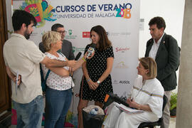 Photocall en la clausura de los Cursos de Verano de la Universidad de Málaga. Vélez Málaga. Julio de 2018
