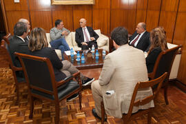 Reunión posterior a la firma del convenio con la Universidad de Sharjah, Emiratos Árabes. Palacio de la Marina. Noviembre de 2015