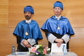 Ezequiel Pérez-Hinestrosa y Jean-Marie Lehn en su investidura como Doctor "Honoris Causa" por la Facultad de Ciencias de la Universidad de Málaga. Edificio del Rectorado. Junio 2015