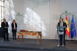 Toma de posesión de D. José Ángel Narváez Bueno como Rector de la Universidad de Málaga. Palacio de San Telmo, Sevilla. Enero de 2016