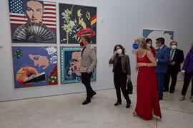 Elías Bendodo, Mariluz Reguero y Patricia del Pozo visitan la exposición "Eugenio Chicano Siempre" en su inauguración. Museo de Málaga. Mayo de 2021