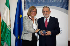 Homenaje a los jubilados y al personal que cumple 25 años de servicio en la Universidad de Málaga. Paraninfo. Octubre de 2012