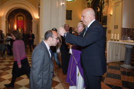 Entrega de medallas de la Cofradía de los Estudiantes. Misa de Lunes Santo. Iglesia de San Agustín. Marzo de 2013