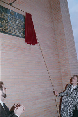 Inauguración de la Facultad de Psicología y la Biblioteca General por parte de la Infanta Elena. Campus de Teatinos, Málaga. Diciembre de 1993