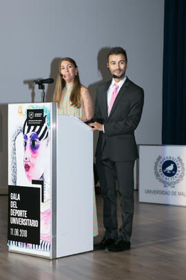María Guerrero y Guillermo Villalobos. Gala del Deporte Universitario 2018. Escuela Técnica Superior de Ingeniería de Telecomunicaciones. Junio de 2018
