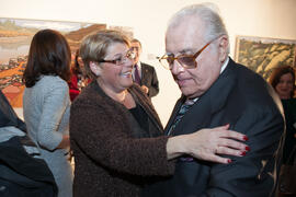 Momentos previos a la inauguración de la exposición "Paisajes Andaluces", de Eugenio Chicano. Museo del Patrimonio Municipal. Diciembre de 2016