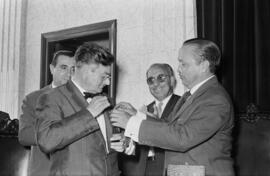 Málaga. Imposición de condecoración a Francisco Bejarano Robles. Agosto de 1963