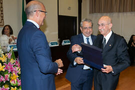 Entrega de Distinción de Honor a Lorenzo Zaragoza Contreras. Celebración de San Lucas. Facultad de Medicina. Noviembre de 2019