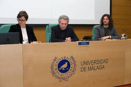 Conferencia de Miguel Ríos "La música como testimonio de la Transición" del ciclo "Historia, documentos y sociedad". Edificio del Rectorado. Abril de 2019