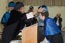 Investidura como Doctor "Honoris Causa" de D.ª Margarita Salas Falgueras por la Universidad de Málaga. Facultad de Medicina. Octubre de 2009