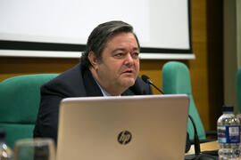 Conferencia de Javier García-Larrache. Curso "Radicalización violenta y terrorismo: desafíos contemporáneos a la seguridad". Cursos de Verano de la Universidad de Málaga. Málaga. Julio de 2018