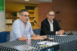 Antonio Aguilar y Gregorio García Reche en las Lecturas Poéticas en la UMA: "Poemas para el Siglo XXI". Biblioteca General. Octubre de 2017