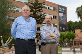 Foto de grupo. Facultad de Ciencias Económicas y Empresariales. Campus de El Ejido. Mayo de 2015