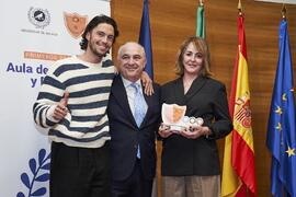Entrega de Premio del Aula de Economía y Deporte de la Universidad de Málaga a Francisco Javier Imbroda. Edificio del Rectorado. Febrero de 2024