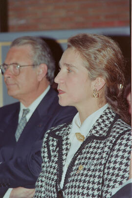 Inauguración de la Facultad de Psicología y la Biblioteca General por parte de la Infanta Elena. Campus de Teatinos, Málaga. Diciembre de 1993