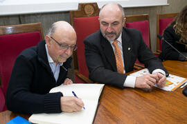 Cristóbal Montoro y Eugenio Luque. XII Jornadas Andaluzas de Enseñanza de Economía. Facultad de Ciencias Económicas y Empresariales. Febrero de 2019