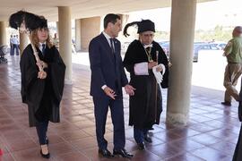 Juan Manuel Moreno y José Ángel Narváez momentos previos al Solemne Acto de Apertura del Curso Académico 2022/2023 de las Universidades Andaluzas. Escuela Técnica Superior de Ingeniería Informática y Telecomunicaciones. Septiembre de 2022