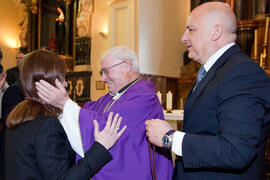 Entrega de medallas de la Cofradía de los Estudiantes. Misa de Lunes Santo. Iglesia de San Agustín. Marzo de 2013