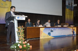 Ponencia de José Emilio Jiménez-Beatty. Panel de Expertos. 2º Congreso Internacional de Actividad Físico-Deportiva para Mayores de la Universidad de Málaga. Palacio de Ferias y Congresos de Málaga. Marzo de 2007