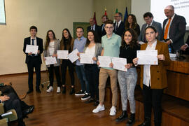 Entrega de diplomas a los mejores expedientes. III Encuentro "10Graduadxs10". Facultad de Ciencias Económicas y Empresariales. Noviembre de 2019