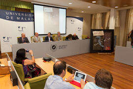 Presentación del logotipo y cartel conmemorativos del 50 Aniversario de la Facultad de Ciencias Económicas y Empresariales. Rectorado. Junio de 2014