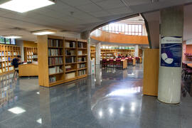 Biblioteca General de la Universidad de Málaga. Campus de Teatinos. Abril de 2013
