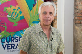 Kiko Veneno en photocall. Curso "Tres generaciones de la música Pop española". Cursos de Verano de la Universidad de Málaga. Málaga. Julio de 2018