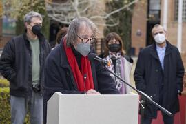 Perry Oliver. Inauguración de la escultura "6+1", de José Ignacio Díaz de Rábago. Facultad de Ciencias de la Educación y Psicología. Campus de Teatinos. Enero de 2022