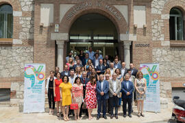Foto de grupo tras la presentación de los Cursos de Verano 2019. Edificio del Rectorado. Junio de 2019