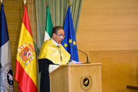 Imposición de la Medalla de Oro de la Universidad de Málaga a D. Antonio Díez de los Ríos. Rectorado. Junio de 2010
