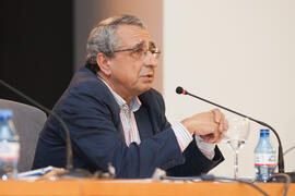 Intervención de José Ángel Narváez en el debate electoral entre los candidatos a Rector de la Universidad de Málaga. Escuela Técnica Superior de Ingeniería Industrial. Noviembre de 2015