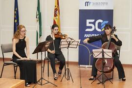 Trío de cuerdas. Celebración del 50 Aniversario de la Facultad de Medicina de la Universidad de Málaga. Facultad de Medicina. Octubre de 2022