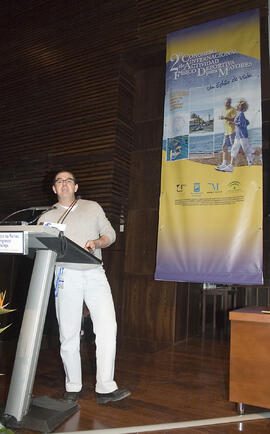 Ponencia de Ángel Gutiérrez. Panel de Expertos. 2º Congreso Internacional de Actividad Físico-Deportiva para Mayores de la Universidad de Málaga. Palacio de Ferias y Congresos de Málaga. Marzo de 2007