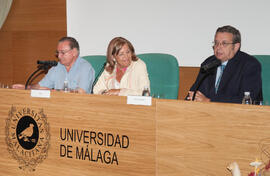 Homenaje a D. Nicolás Castellanos, Presidente de la Asociación Hombres Nuevos. Rectorado. Junio de 2006