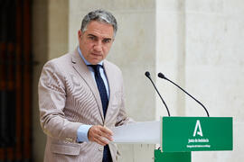 Elías Bendodo. Inauguración de la exposición "Eugenio Chicano Siempre". Museo de Málaga. Mayo de 2021