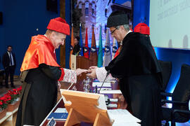 Investidura de Miquel Roca i Junyent como Doctor "Honoris Causa" por la Universidad de Málaga. Paraninfo. Diciembre de 2024