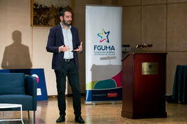 Pere Estupinyà. Conferencia "Dialogando". Facultad de Ciencias. Octubre de 2018
