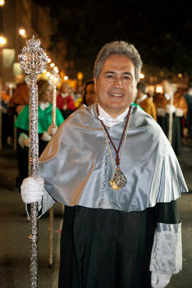 Juan Antonio García Galindo en el desfile procesional de la estación de penitencia de la Hermandad de los Estudiantes. Abril de 2014