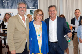 Carlos de las Heras, Adelaida de la Calle y José Francisco Murillo en el homenaje de la Asociación de Antiguos Alumnos a los decanos y directores de centro de la UMA. Foro Alumni-UMA. Mayo de 2015