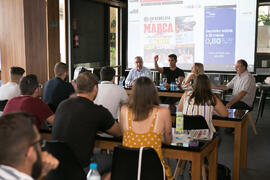 Mesa redonda: «Deportes “minoritarios” y contenido de la Agenda-Setting en radio, televisión y prensa». Curso "Comunicación deportiva". Cursos de Verano de la Universidad de Málaga. Vélez-Málaga. Julio de 2019
