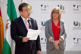 Inauguración de la oficina de la Universidad de Incheón. Rectorado. Abril de 2011