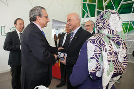 José Ángel Narváez y Hamid Al-Naimiy en la inauguración de la Oficina de la Universidad de Sharjah, Emiratos Árabes. Jardín Botánico. Noviembre de 2015