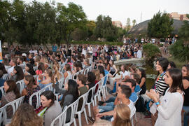 Asistentes al acto de bienvenida a los alumnos de intercambio internacional de la Universidad de Málaga. Jardín botánico. Octubre de 2016