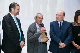 Entrega del premio CIMA 2017 a Francisco Contreras, "Súper Paco". Inauguración del 7º Congreso Internacional de Actividad Física Deportiva para Mayores. Escuela Técnica Superior de Ingeniería de Telecomunicaciones y de Informática. Noviembre de 2017