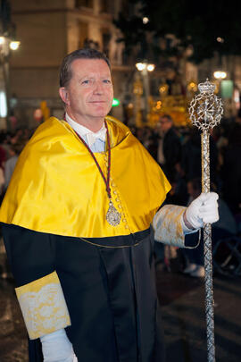 Representante de la Universidad de Málaga en el desfile procesional de la Hermandad de los Estudiantes. Málaga. Abril de 2014