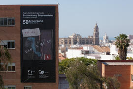 Cartel del 50 Aniversario de la Facultad de Económicas. Facultad de Ciencias Económicas y Empresariales, Campus de El Ejido. Mayo de 2015