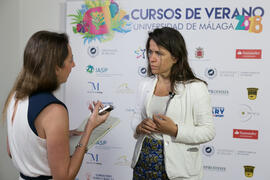 Entrevista a Alicia Carrasco en photocall. Curso "La buena Inteligencia Artificial". Cursos de Verano de la Universidad de Málaga. Ronda. Julio de 2018