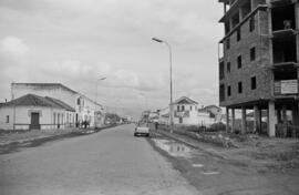Málaga. Construcción de edificio en la Carretera de Cádiz. Enero de 1963