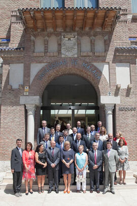 Toma de posesión de nuevos decanos, directores de centro y defensores de la Comunidad Universitaria. Rectorado. Junio de 2012